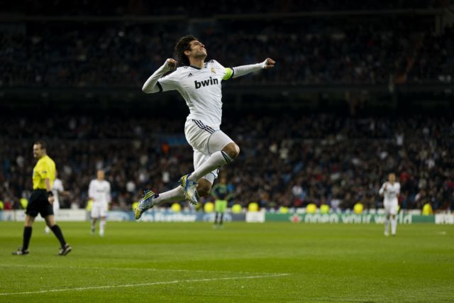 Στο Europa Άγιαξ, Ζενίτ, Ντιναμό Κιέβου, «Χ» στο Μονπελιέ, «έξω» η Σίτι